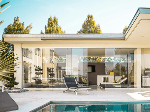 Villa by the Sea - Image 1